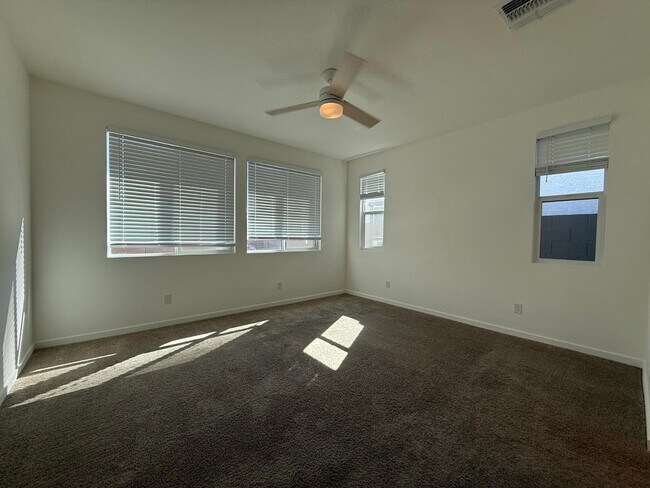 Building Photo - 17760 W Cassia Way