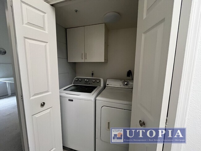 Building Photo - Quiet Beautiful 3 Bed, 2.5 Bath Property Near UCSC