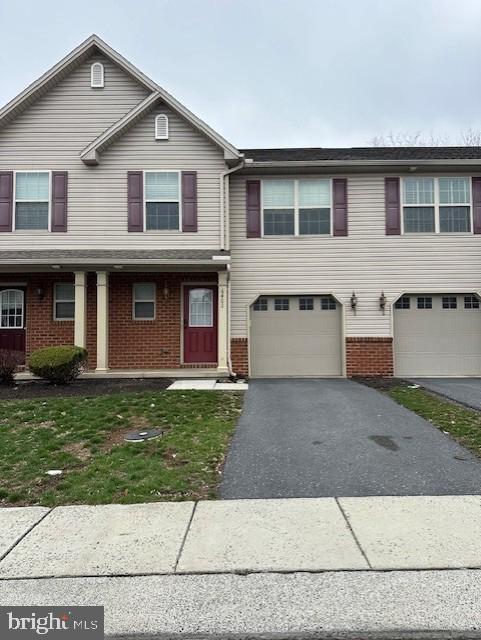 Building Photo - 6402 Creekbend Dr