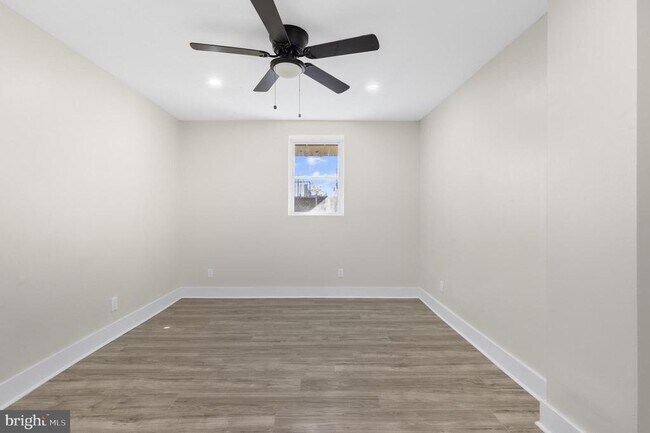 Building Photo - 1807 S 9th St