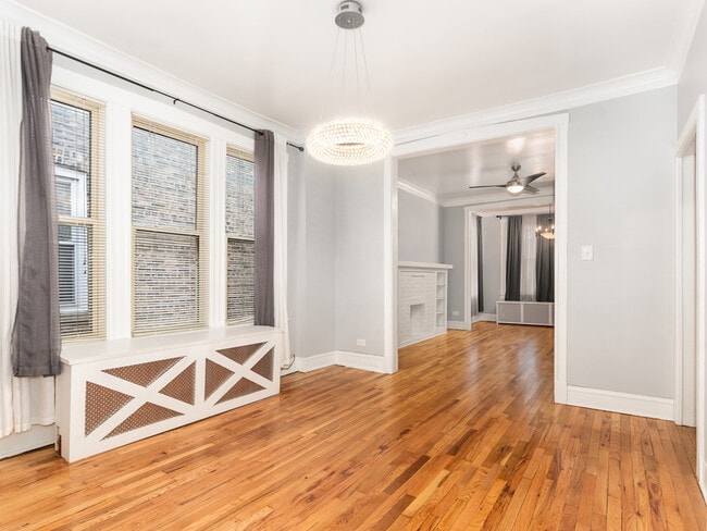 Building Photo - 3345 N Springfield Ave