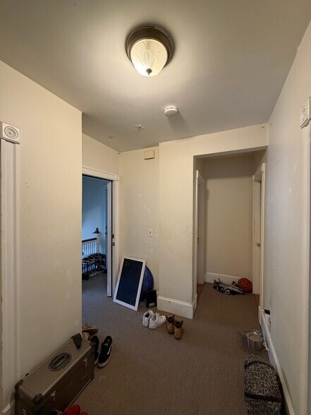 Building Photo - 62 Ridgemont St