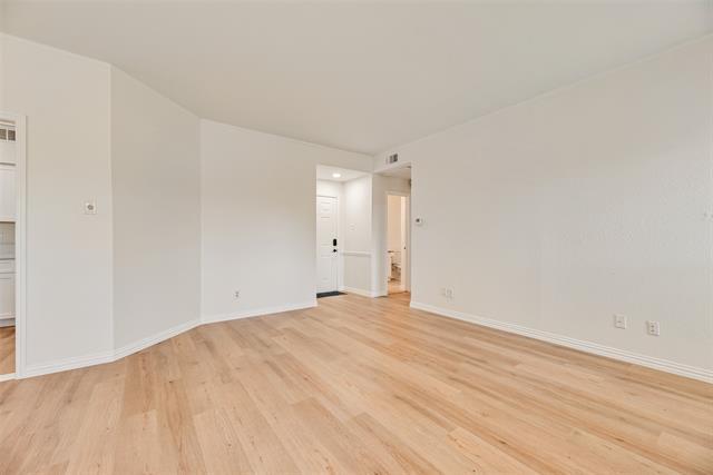 Building Photo - 1700 Amelia Ct