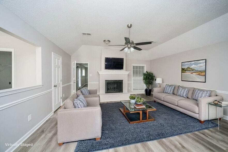 Building Photo - 5036 Brooksbank Cove S