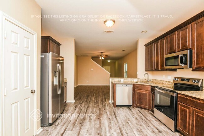 Building Photo - 1609 Vineridge Ln