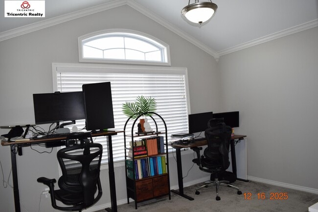 Building Photo - 30295 Berghway Trail