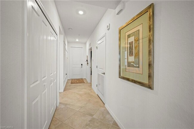 Building Photo - 15285 Grn Acrs Ave