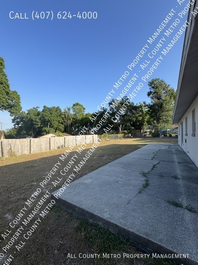 Building Photo - 1426 S Hawthorne Ave