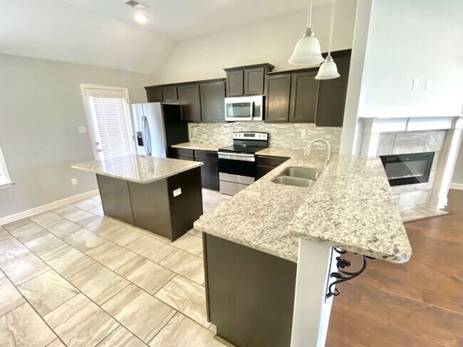 Building Photo - PortStacyDrive5831