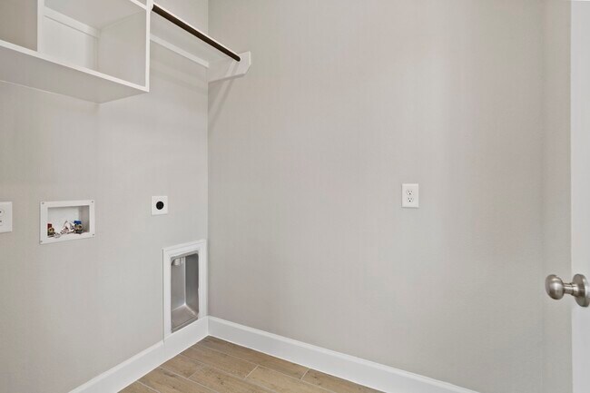 Building Photo - 27122 Butterfly Mint Ln