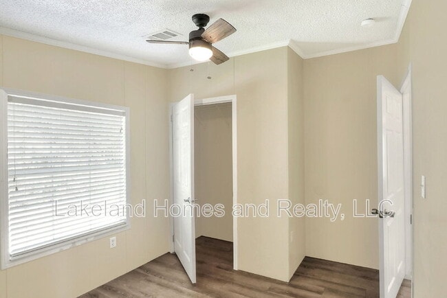 Building Photo - 3321 Peachtree Hill Rd