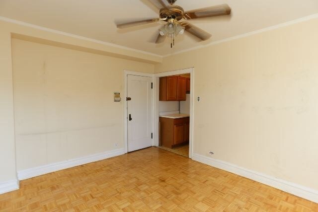 Building Photo - 701 W Belmont Ave