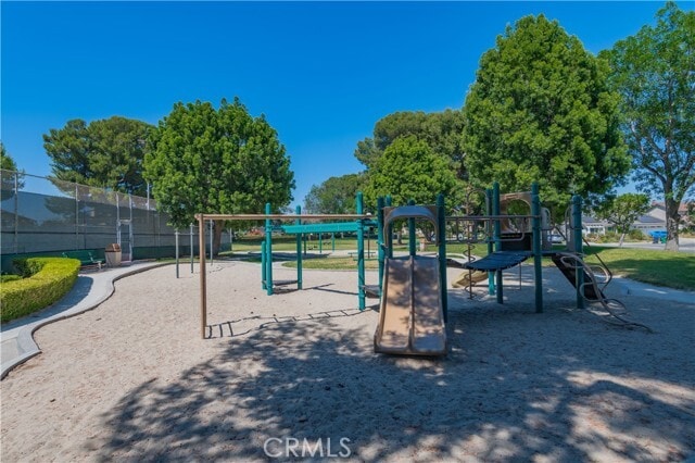 Building Photo - 14252 E Mall St