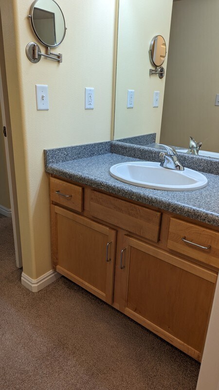 Building Photo - 3181 Alsace Way