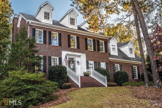 Building Photo - 510 Cypress Point