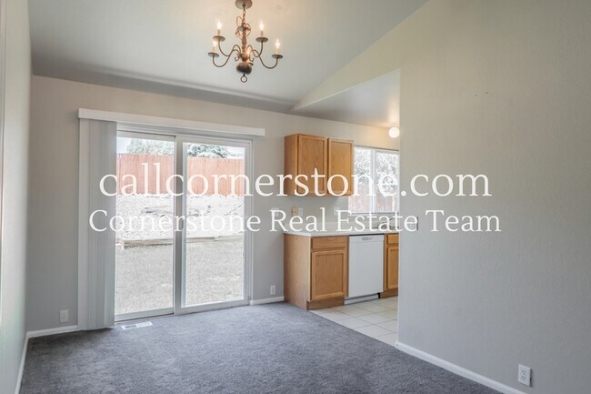 Building Photo - 6506 Summer Grace St