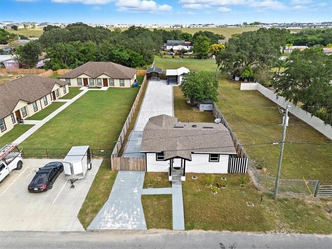 Building Photo - 414 Monroe Ln