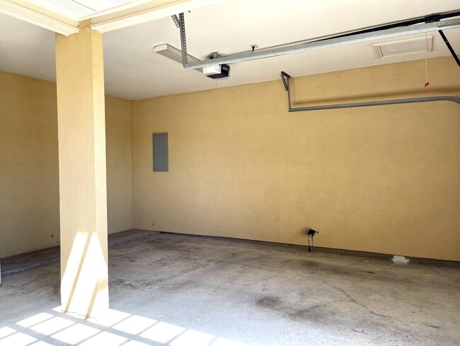 Building Photo - 2619 San Isidro Pkwy