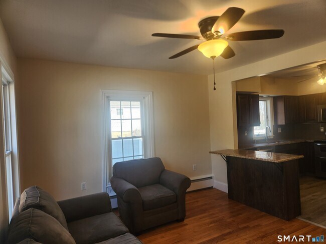 Building Photo - 2 Tolland Grn