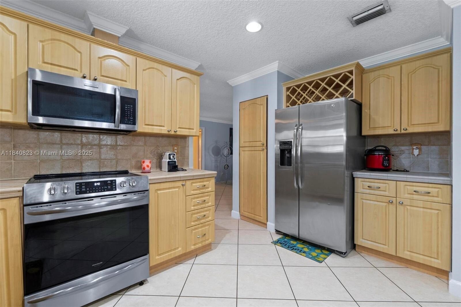Building Photo - 14012 SW 38th Ter
