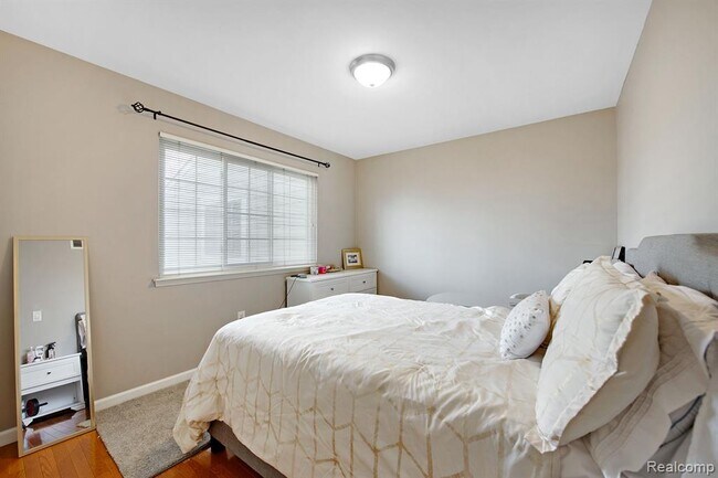 Building Photo - 2050 Wickham St