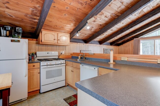 Building Photo - 56 Merrimeeting Rd