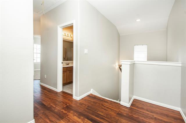 Building Photo - 706 S Jupiter Rd