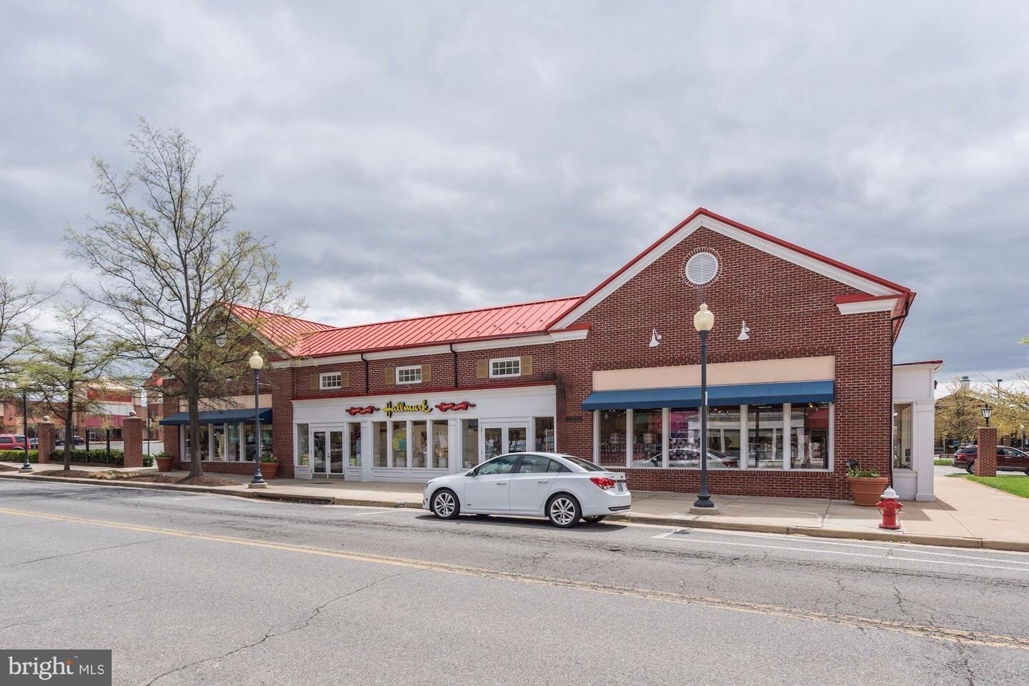 Building Photo - 21228 McFadden Sq