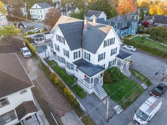 Building Photo - 151 Methuen St