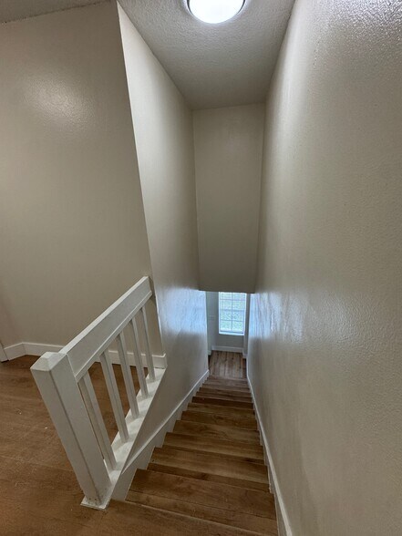 Building Photo - 11110 Essex Ridge Ct