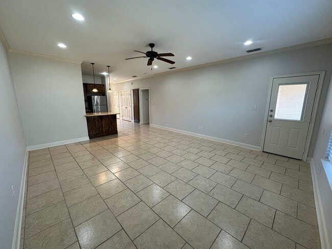 Building Photo - 4046 Mobley Cir