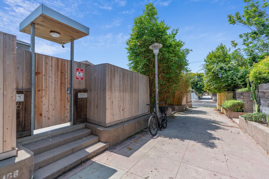Building Photo - 108 Paloma Ave