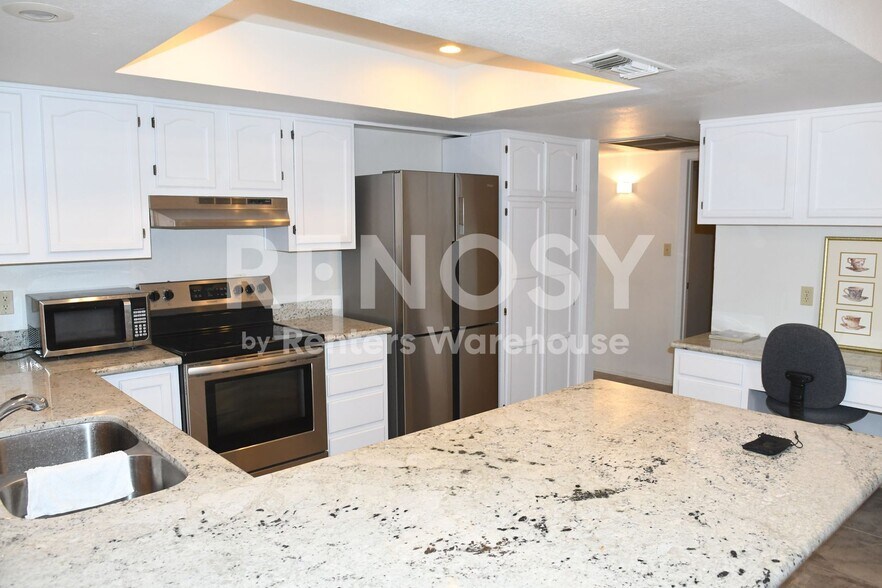 Building Photo - 14250 N Fountain Hills Blvd