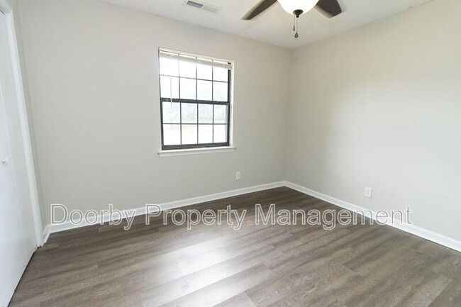 Building Photo - 1418 Baggett Rd