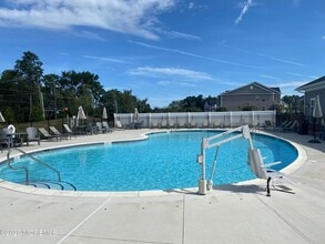 Building Photo - 3105 Aviator Ave