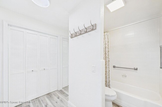 Building Photo - 778 Nassau Rd