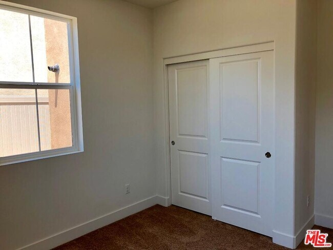 Building Photo - 11662 Solaire Wy