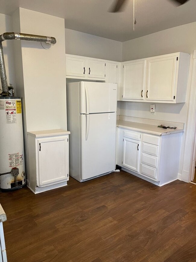 Building Photo - Large 3 bdrm/1 bath Home Within Walking Distance to VCU!