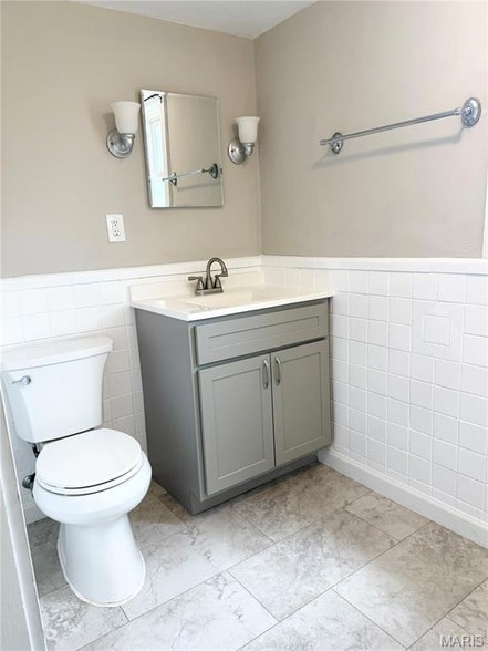 Building Photo - 1928 Macklind Ave