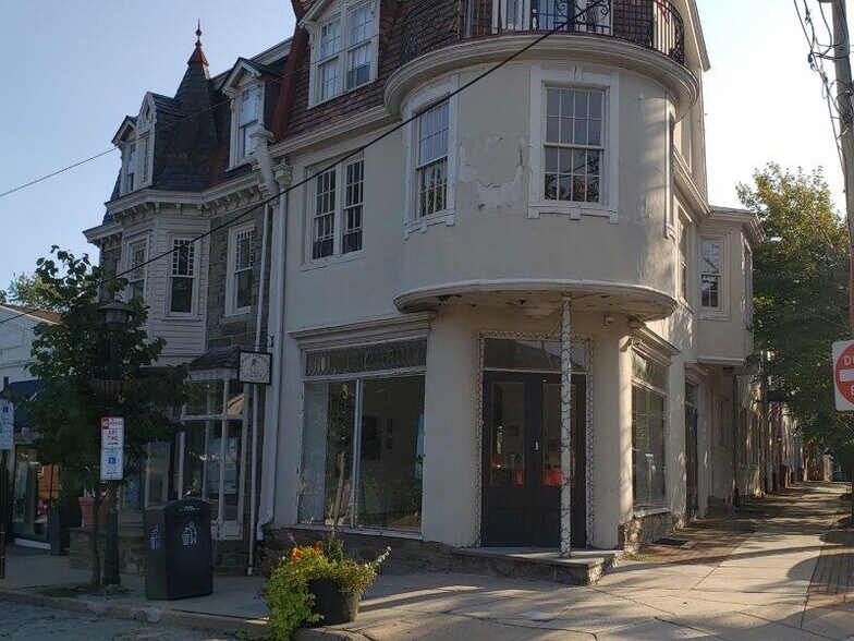 Primary Photo - 12 W Abington Ave