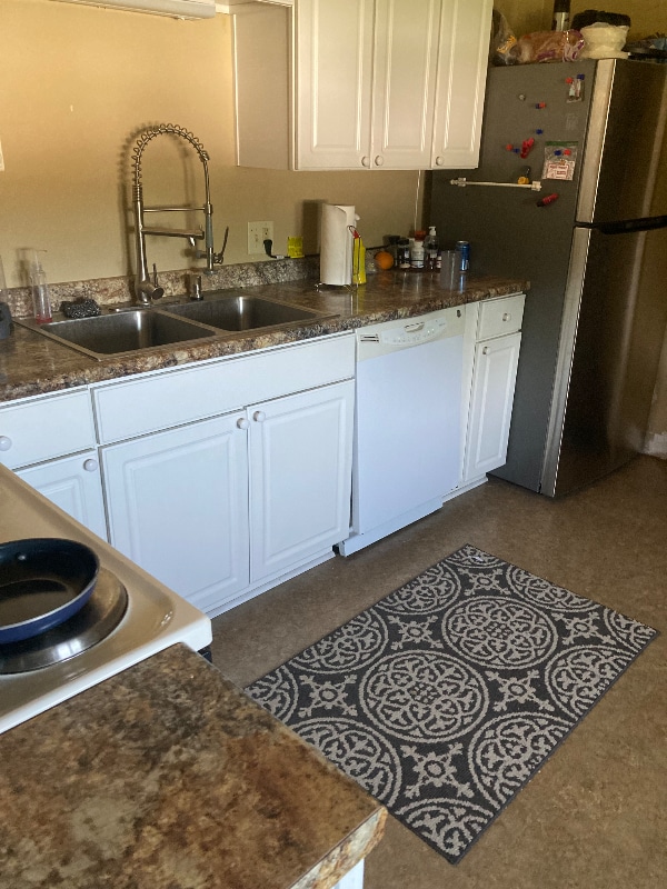 Building Photo - 604 Millersville Ave