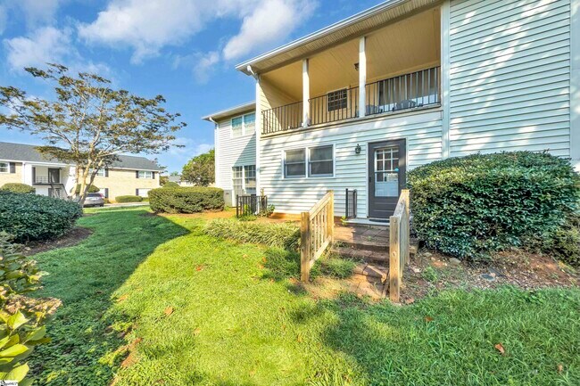 Building Photo - 925 Cleveland St