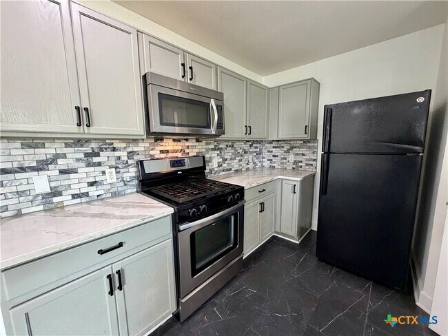 Building Photo - 804 Tapestry Cove