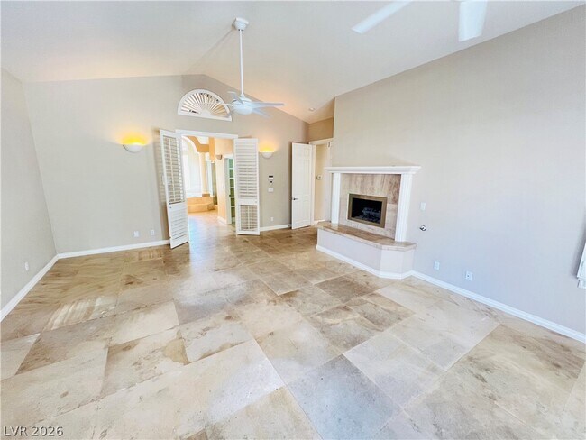 Building Photo - 7408 Silver Palm Ave