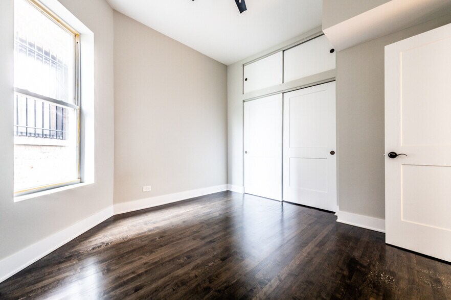 Building Photo - 1435 N Washtenaw Ave