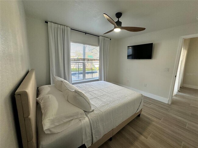 Building Photo - 17410 Woodcrest Way