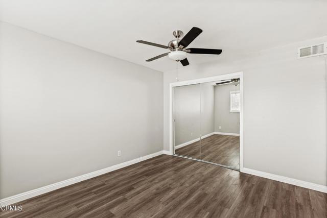 Building Photo - 460 E Cypress Ave