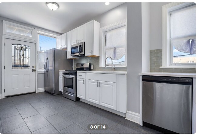 Building Photo - 7914 S Champlain Ave