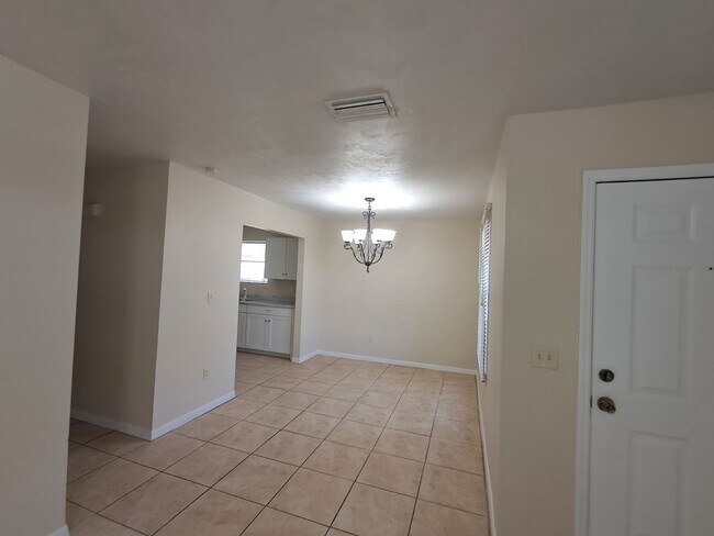 Building Photo - 1837 S Markley Ct