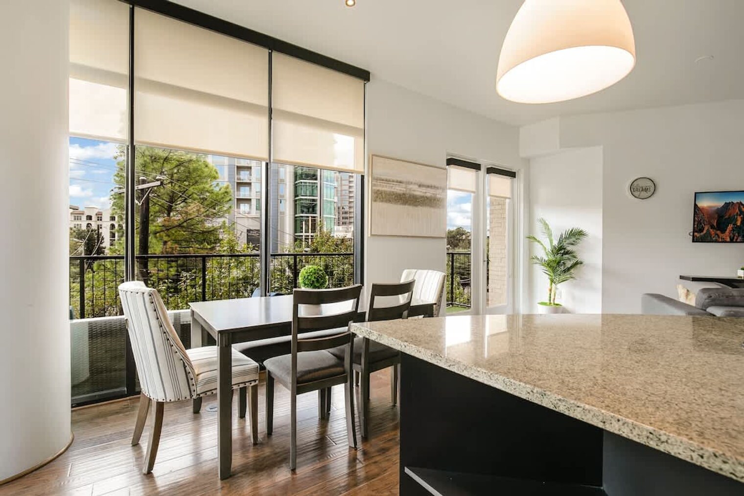 Building Photo - 101 Bowen St